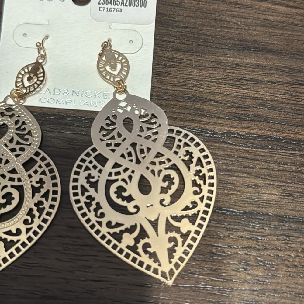 Its Sense earrings - Picture 2 of 2